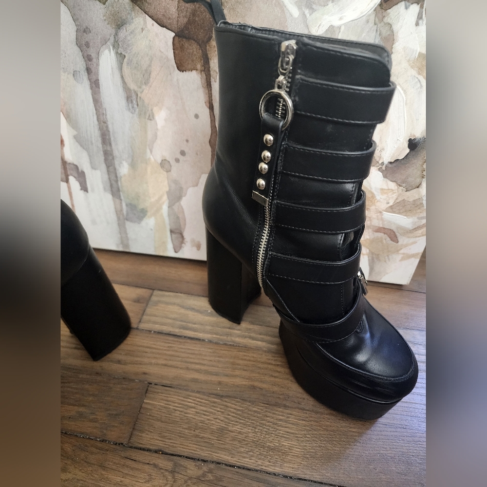 Platform Boots - Picture 2 of 6